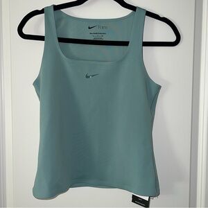 Nike Form Stealth Evaporation Tank Top Seafoam Green Size S NWT